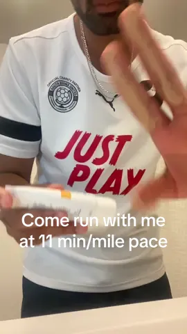 Come run 5 miles with me at 11 min/mile pace  #run #runnyc #runner #Running #sunscreen #nyc #runnersknee #runnerskneerecovery #newyorkcity #newyork #skyline #combination #mattchoi