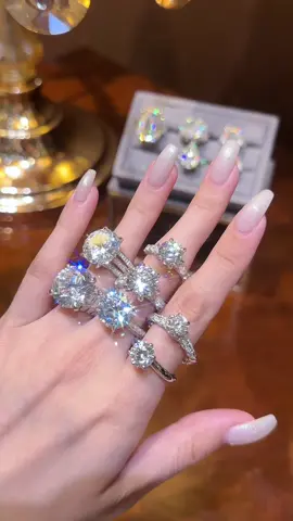 Jewelry Live Time: 22:00 EST  On TikTok: @jasminexyifan1 #jasminexyifan @YIFAN JEWELRY 