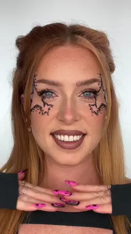 #AD Easy day to night eye with one product! Using Thrill Seeker Pitch Black Mascara @rimmellondon #ThrillPitchBlack #rimmellondon 