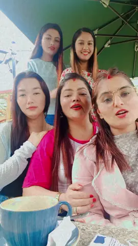 बैनि झ्यालै मा #friendshipgoals #fypシ゚viral  #ashikafams❤💖 ##bhujelashika🤗😘 @Sangita Tiwari Adhik @Ramita bhujel @Sarita ghotane Greg 