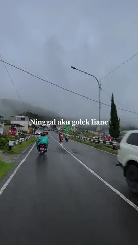 Nduwe kenanganan opo enek TW #nemu  #gilgasahid #cover  #tawangmangu #wisatatawangmangu #jowopride #overlay #liriklagu #CapCut 