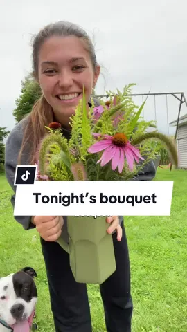 One of my favortie weekly adventures! #homesteadingfamily #homesteadmoms #gardeningforbeginners #flowerfarmlife #cutflowers #wildflowers 