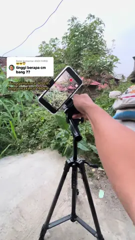Membalas @ANDI FARID 😎😎🤠  Trimakasih sudah komen kaka🙏 Tinggi minimal 40 cm tinggi maximal 140 cm #tripode #tripodmurah #tripodstand #balasvt 