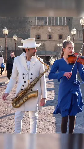 “L’ ITALIANO” ciao Toto Cutugno 🇮🇹🙏🤍 #danielevitalesax #totocutugno #italy🇮🇹 #karolinaprotsenkoviolin #napoli 