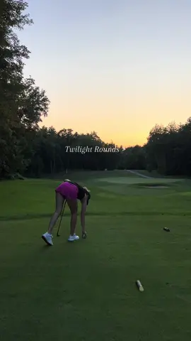 What is your favorite time of day to play golf?! 