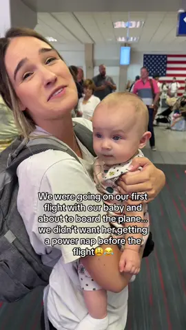 She did in fact sleep 2 hours🙌🙌🙌 #firstflight #momlife #momdad 