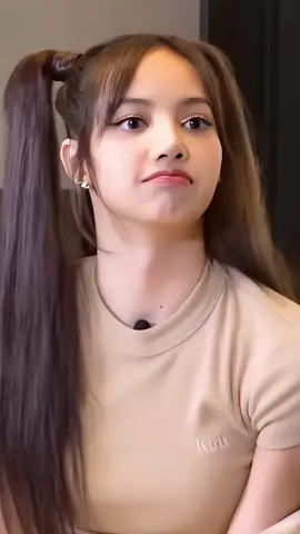 lisa teasing rose so cute 😍 💕 #blackpink #chalisa #lisa #rose #cute #funny #viral #edit #fypシ゚ 