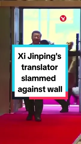 Xi Jinping's translator was slammed against a wall by security guards at the Brics summit in Johannesburg, South Africa. The translator was manhandled by security after running to catch up with the Chinese president. Xi checks over his shoulder a couple of times to see what is going on before carrying on to the conference. #xi #xijingping #china #johannesburg #southafrica #world #brics #bricssummit #translator #security #securityguard #trending #fyp #fypシ #foryou #foryoupage #foryourpage #viral #viralvideo #viraltiktok 