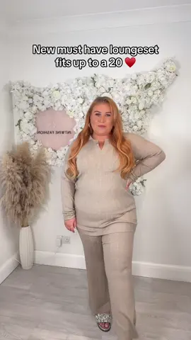The set you all need #tiktokmademebuyit #loungeset #coord 