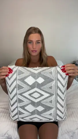 #pillow #reveal 