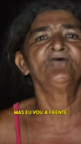 Essa senhora me emocionou 🥺 Agradeça a Deus todo dia pelo que você tem 🙏🙏 #reflexão  #refletir  #reflexaododia 