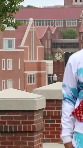 GANGSTA GOES TO COLLEGE!! #prank #pank 