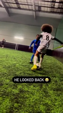 Pulled out his best move 😲 (via @rkixsoccer/IG) #Soccer #futbol #anklebreaker 