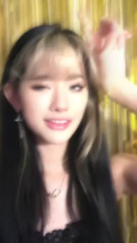 should i do this dance 👁️👄👁️ #fypシ 