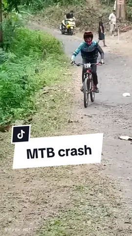 MTB sepeda crash Babakan bikepark rider Wahyu MTB downhill crash #mtb #mtbforyou #mtblove #mtbfails #mtbislife #failsoftiktok #failsmtb #mtbtrail #mtbindonesia #indonesiadownhill #gowes #babakanbikepark 