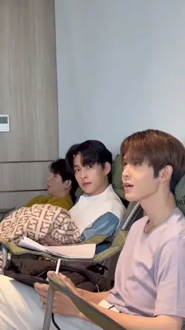 capek bgt sama kelakuan tutoryim apalagi si tom and jerry, udh ga bisa ngebayangin gimana nanti di series syuting nya aja begini😭✋ #netjames #tutoryim #netsiraphop #jamessu #tutorkoraphat #mynameisyim 