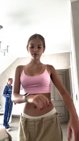 @METORI🐼 🫶 fake body!