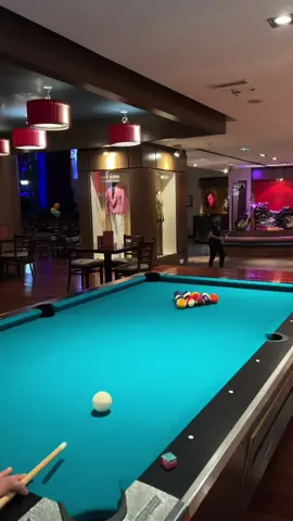 Pass by and listen to our live band music & play billiard 🤩🤘🏼#hardrockdubai #fyp #4u #دبي #dubai #cafe #billiard