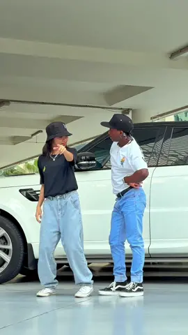 Dancing with Kali❤️‍🔥 Dc:@Dance God 🦅🇬🇭  #afro #dance #qatar #dancegodlloyd #challenge #likorchallenge #georgeafricandancer 