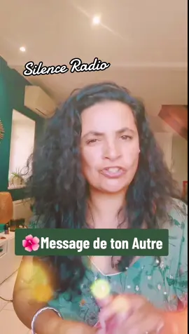 💌Pour prendre RDV clique sur le lien dans mon profil ou sur Insta-FB @elise.artisanedelumiere #silenceradio #silence #tarot #messagedujour #medium #cartomancievoyance #tiragedecartes #cartomancie #cartomancie #tiragesentimental #guidancesentimentale #médiumdetiktok 