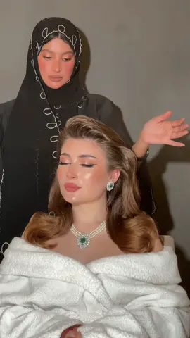Timeless Classic Hair by Hana ♥️ Makeup by sister Nadia Alkarbi 🤍 . . . #f #fyp #foryou #foryoupage #fypシ #foryourpage #hair #hairtutorial #hairstyles #hairtransformation #bridetobe 