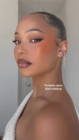 Basically a warm base with orange blush lol but the name is cute 🥰🫶🎃