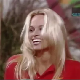 Pamela Anderson on family feud 1992 #pamelaanderson #foryoupage #familyfeud #90s #gameshow #baywatch #viral #tvshow #pamanderson #cjparker #icon #fyp fake body 