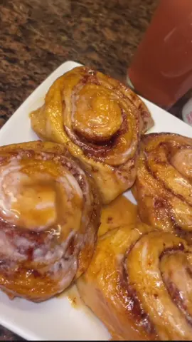 Cinnamon rolls w/ @OLIPOP #olipoppartner #cinnamonroll #cinnamonrolls #howto #cookingwithjai #cookinwithjai #fypシ゚viral #fypage #fypp #mydolcemoment #relatable #viral #fypシ #foodtiktok #fyp #cookingathometiktoktv 