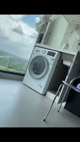 Run for freedom #😂😂😂 #foryou #humor #enjoy #run #washingmachine #vibration #haha 