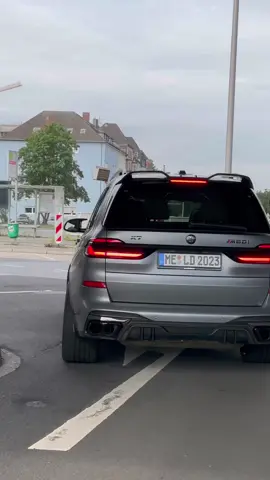 BMW X7 G07 M60I - Wild SUV with body kit by Larte Design and custom forged rims of 23 inches #x7m #x7m60i #bmwx7 #bmwfamily #bmwaddiction #bmwlovers #bmwbeast #bmwrepost #bmwx7 #bmwx7m #bmwx7m50d #bmwx7m50i #bmwx7g07 #bmwx7m60i