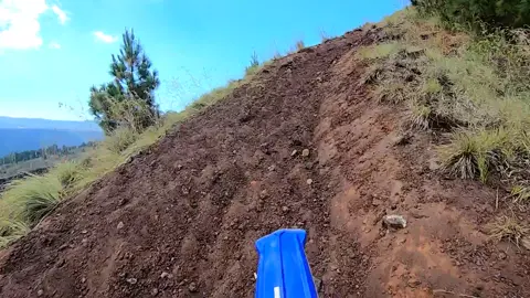 Yamaha YZ 250fx ✊💨 #fypシ #blacklava #batur #offroaderbalitimur #offroaderbali #yamaha #yamaha250fx #hillclimb #bali #vulcano #yamahayz250fx 