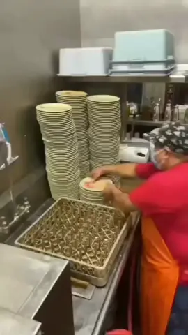 This is how they wash your dishes in the resturants 