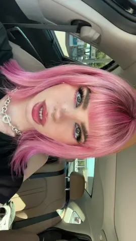 👀