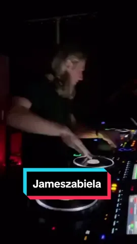 Jameszabiela scratch mode 🔥 - #asritual #afrohouse #eletronicmusic #vibes #techno #technomusic #fy #fyp #melodictechno #afterparty #scratch 