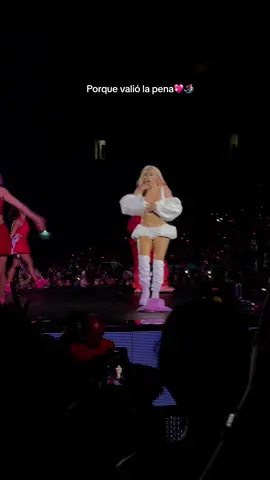 Acompáñame a ver a @Karol G 💖 #mañanaserabonito #bichotaseason #karolg 