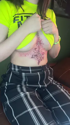 Hình xăm hồ ly cho em gái #xamhinh #tattoo #hinhxamdep #hinhxamholy #xambienhoa #hinhxamchonu 