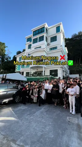 📍Rumah Paklah, Penang. ✅ Bekas posmen yg kini Founder Double Diamond Amway🔥💎 #incomeamway 