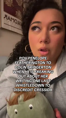 How bad is it really to just write one more Lady Whistledown? Especially when it means Cressida doesn’t take away from Penelope Featherington’s hard work #bridgerton #romancingmisterbridgerton #polin #colinbridgerton #penelopefeatherington 