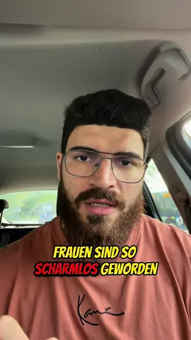 Die Frauen im Gym ziehen so enge Leggins an, dass es eine große Fitnah ist! Man sieht quasi alles. Wir als Muslime sollten dies vermeiden! #fitna #leggins #Fitness 