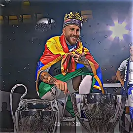 أكتب راموس وخلي الكلافي يكمل...                  #ramos 
