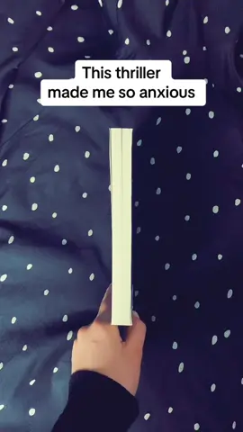 This book 😳 #thrillerbooks #thrillerbooklover #thrillertok #thrillerbookrecs #thrillerbooktok #BookTok #fyp 