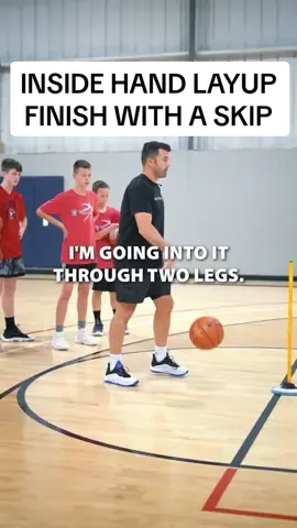 This FINISHING FOOTWORK OPTION will give you some kick out passing opportunities as well!!! #hoopstudy #basketballtraining #summertransformation #basketball🏀 #basketballmoves #basketballtips 
