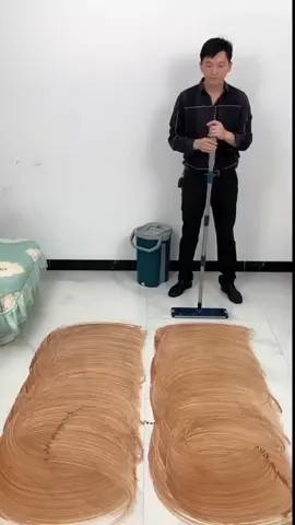 Nasa tiktok shop lang din pala😭ang mop na to🥰 A must have floor cleaning flat mop for only 239 pesos + free shipping #ctto #fyp #fypシ #chineseproduct #floormop #newtechnology #trending 