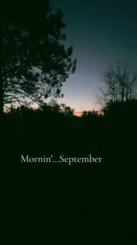 Friday and September 1st!! Let’s go! 🤜🏼🤛🏼 #fallelujah #september #earthwindandfire #sunrises 