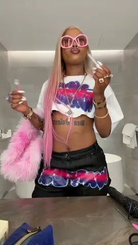 Wearing my name on everything >>