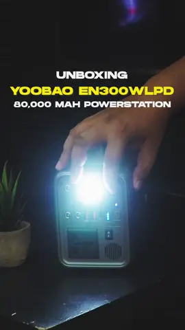 Powerbank na kaya TV? Yoobao EN300WLPD 80,000 mAh - ₱8,295 #yoobao #yoobaoen300wlpd #powerstation #camping #powerbank #emerygencypower #easypc #quickreview #unboxing @jp_cariman
