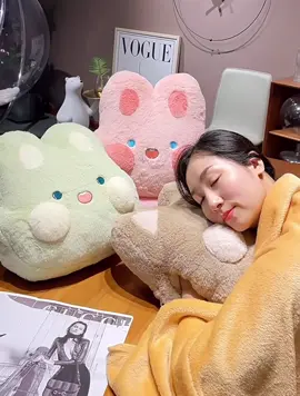 1 chú gấu chăn và gối siêu ấm cúng cho dân văn phòng đây ạ #wanggstore #Master2023byTikTok #tiktok #LearnOnTikTok #trend #capcut #changagoidem 