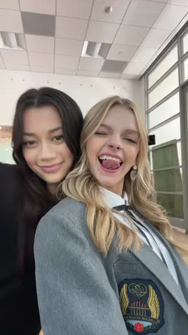 Whos calling? #dreamacademyhq 