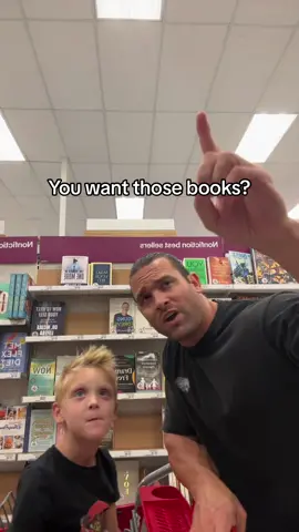 Sigma chooses mangas 😮‍💨 #sigma #manga #onepiece #dragonballsuper 