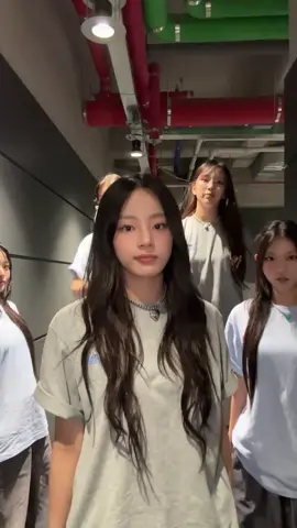 Love Lee Challenge (Minji Version)  #newjeans #뉴진스 #minji #민지 